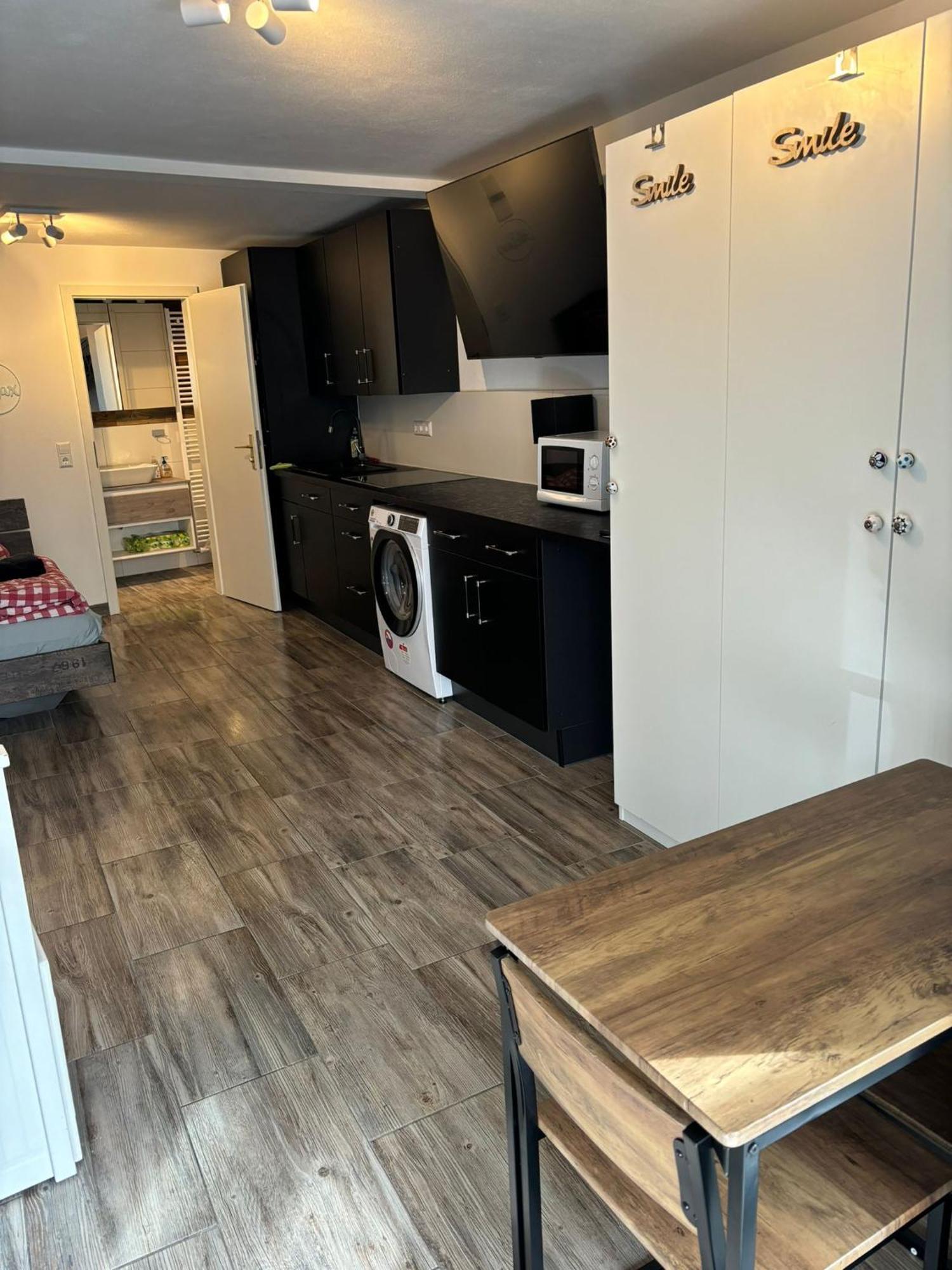 Ferienwohnung Beutelsbacherstr. 12 C شتوتغارت المظهر الخارجي الصورة